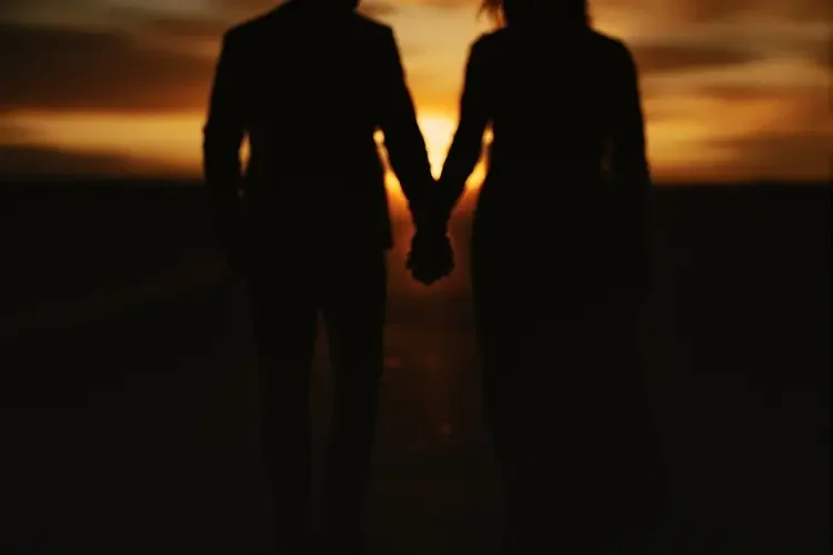 娱乐圈最隐婚夫妻，藏了十年的秘密终被揭穿 - 吃瓜在线
